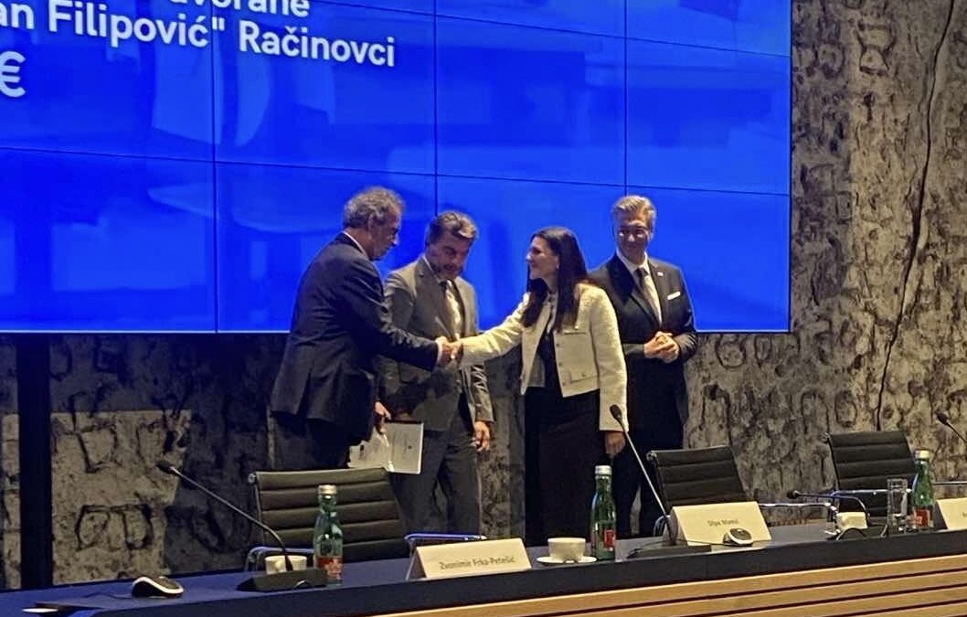 6,85 milijuna eura bespovratnih sredstava za jednosmjensku i cjelodnevnu nastavu u Vukovarsko-srijemskoj županiji