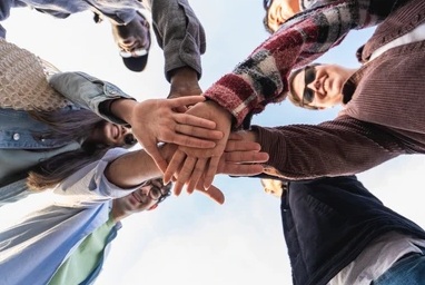 Poziv za prijavu dvogodišnjih programa usmjerenih smanjenju i prevenciji socijalne isključenosti te socijalnom uključivanju i integraciji socijalno osjetljivih skupina za 2026. i 2027. godinu